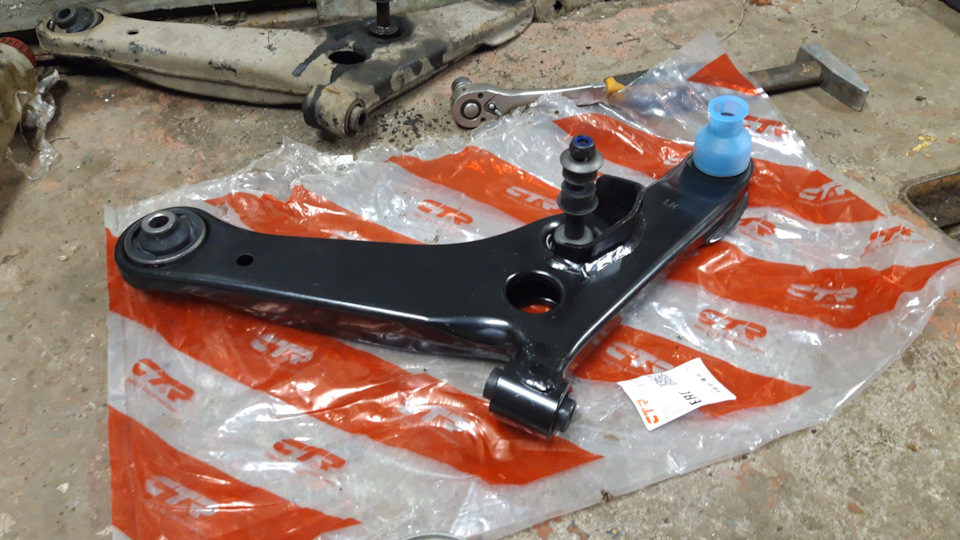 Выглядит не плохо, смазки маловато.Думаю не на долго их хватит) — Mitsubishi Airtrek