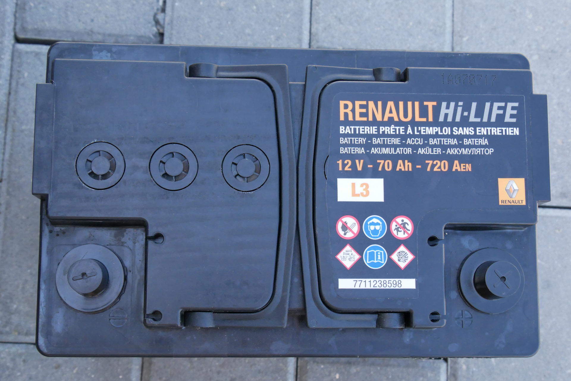 Renault duster аккумулятор