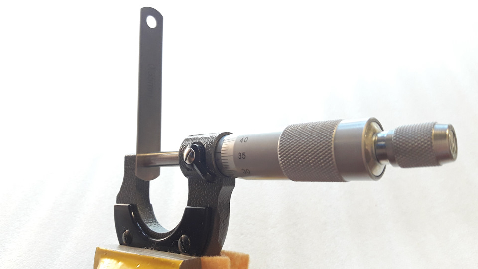 Номинал: 0.35мм. По микрометру: почти 0.365мм. — Lada Гранта Лифтбек (1G)