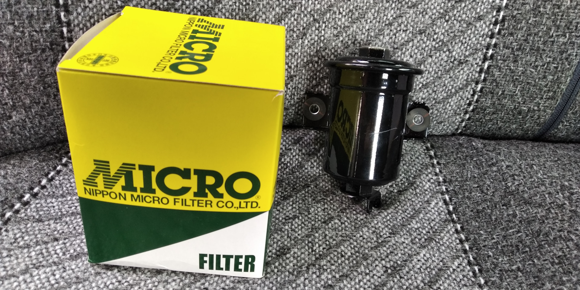 Micro filters. Топливный фильтр Королла 110. Топливный фильтр Королла 110 штуцер. Toyota Corolla ae100 топливный фильтр. Prado 120 Micro фильтр