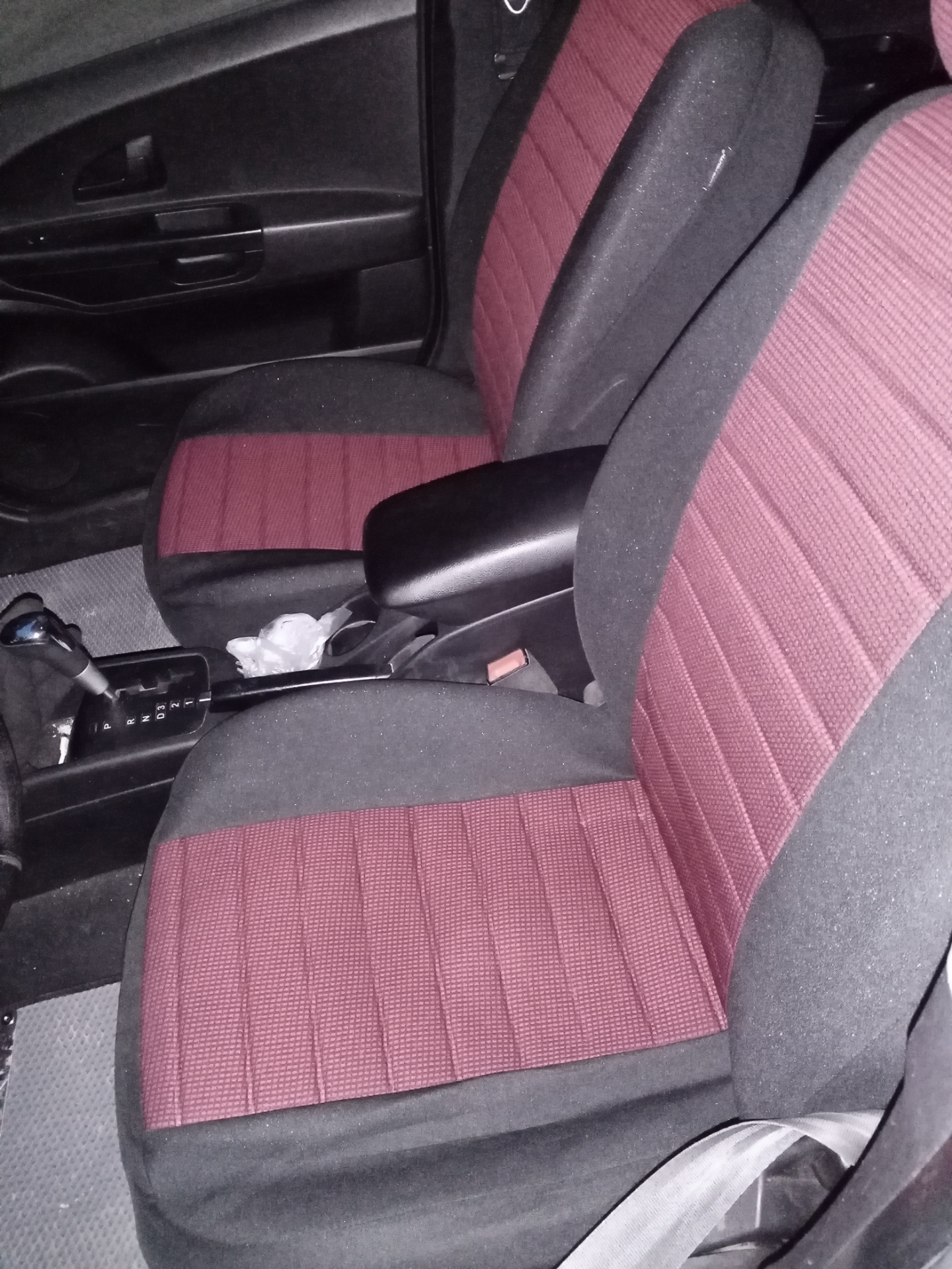 Чехлы+ замена масла. — KIA Ceed (1G), 1,6 л, 2008 года | просто так ...