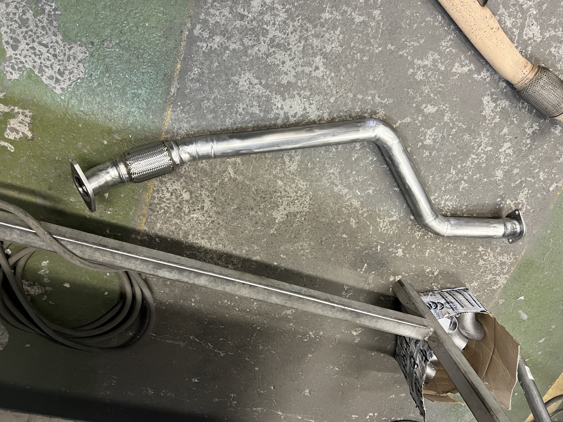 Выхлоп начало — KIA Stinger, 2 л, 2018 года | своими руками | DRIVE2