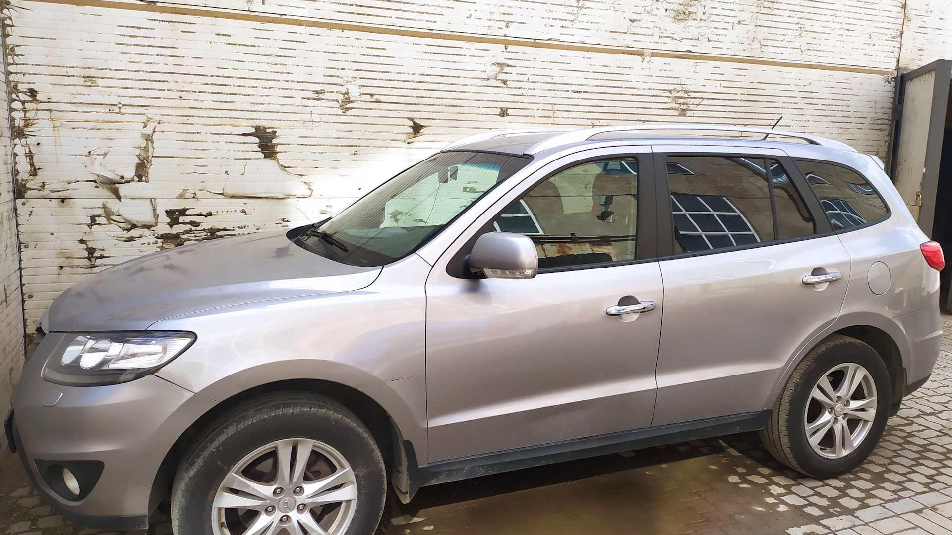 Hyundai Santa Fe (2G) 2.4 бензиновый 2010 | на DRIVE2