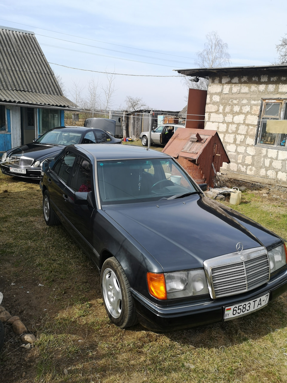 новый руль и диффузор радиатора — Mercedes-Benz E-class (W124), 3 л, 1988  года | запчасти | DRIVE2