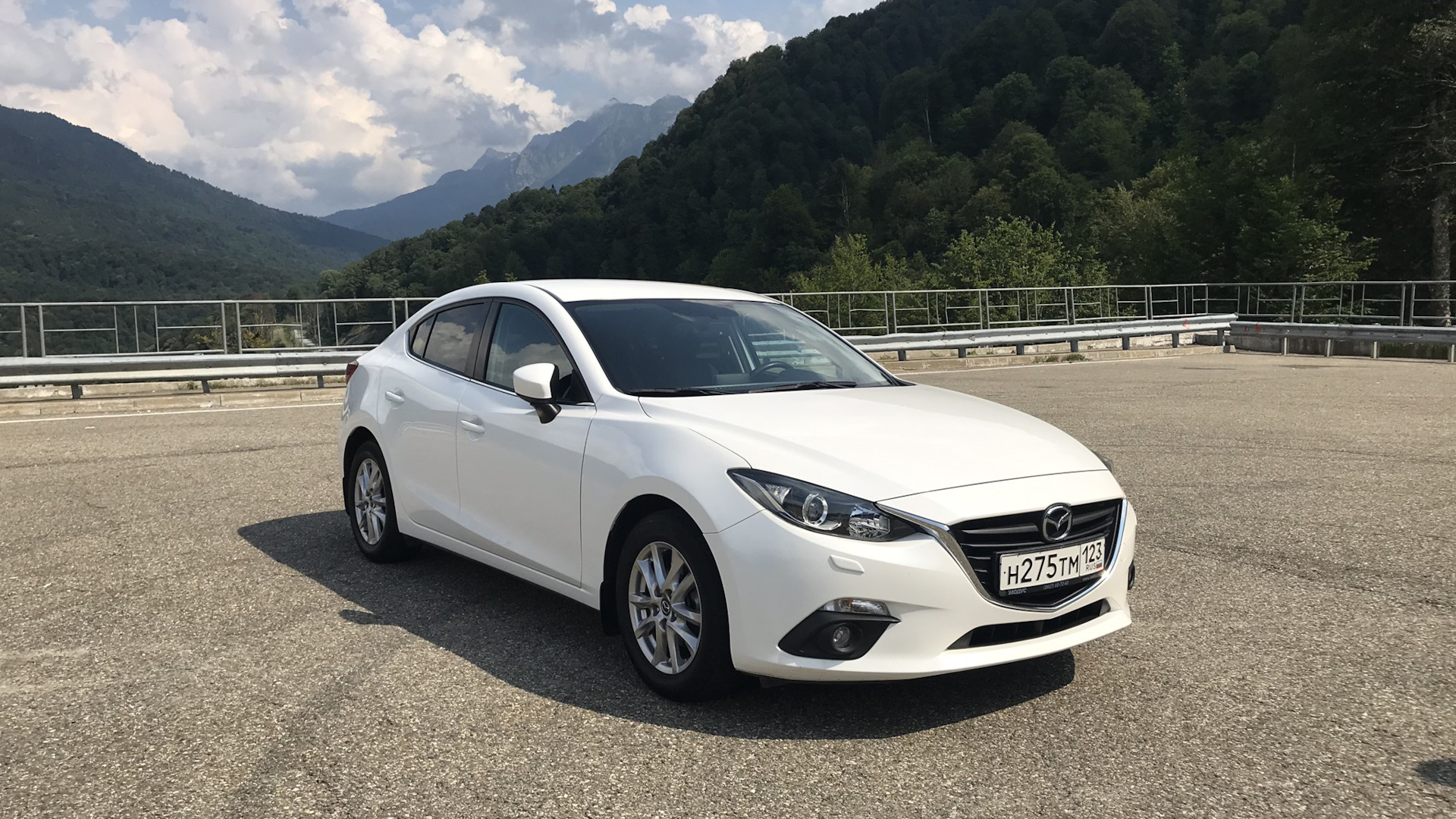 Mazda 3 (3G) BM 1.5 бензиновый 2015 | на DRIVE2