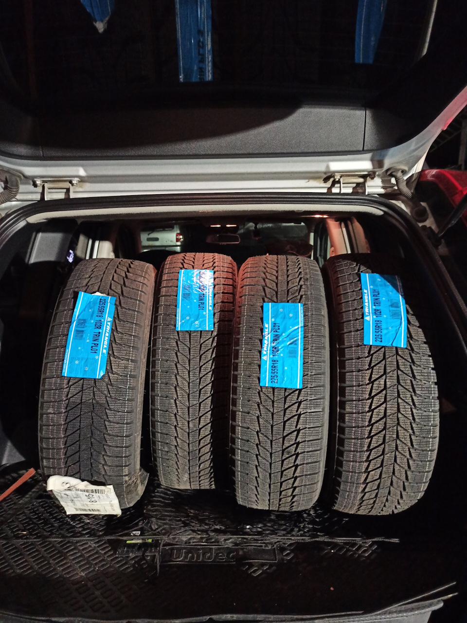 Триангл липучка 225/55 R18 — Nissan X-Trail II (t31), 2,5 л, 2012 года ...