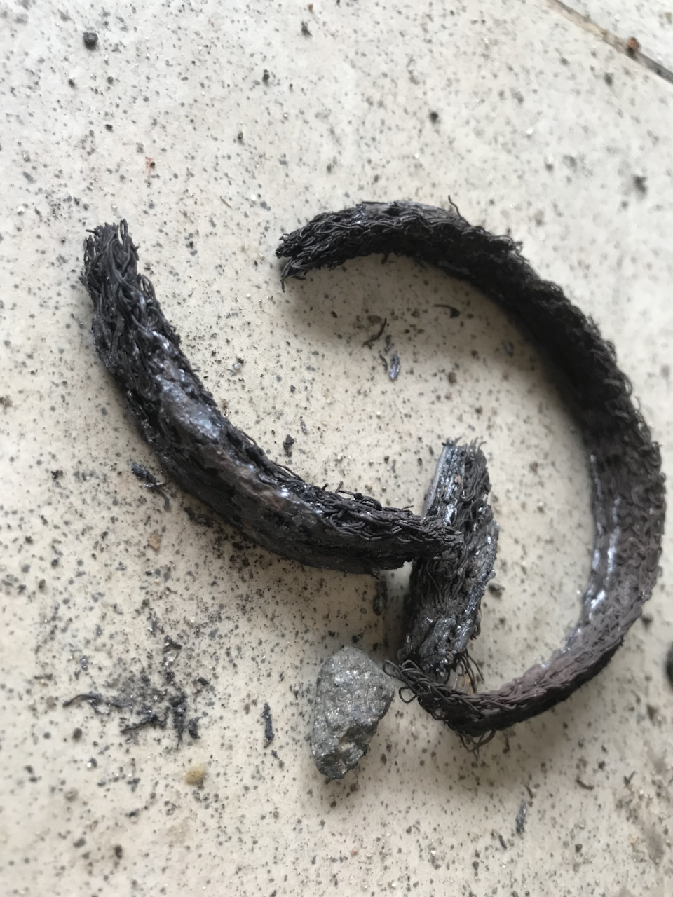 Замена прокладки и заднего фланца выхлопной трубы — Honda CR-V (RE), 2 ...