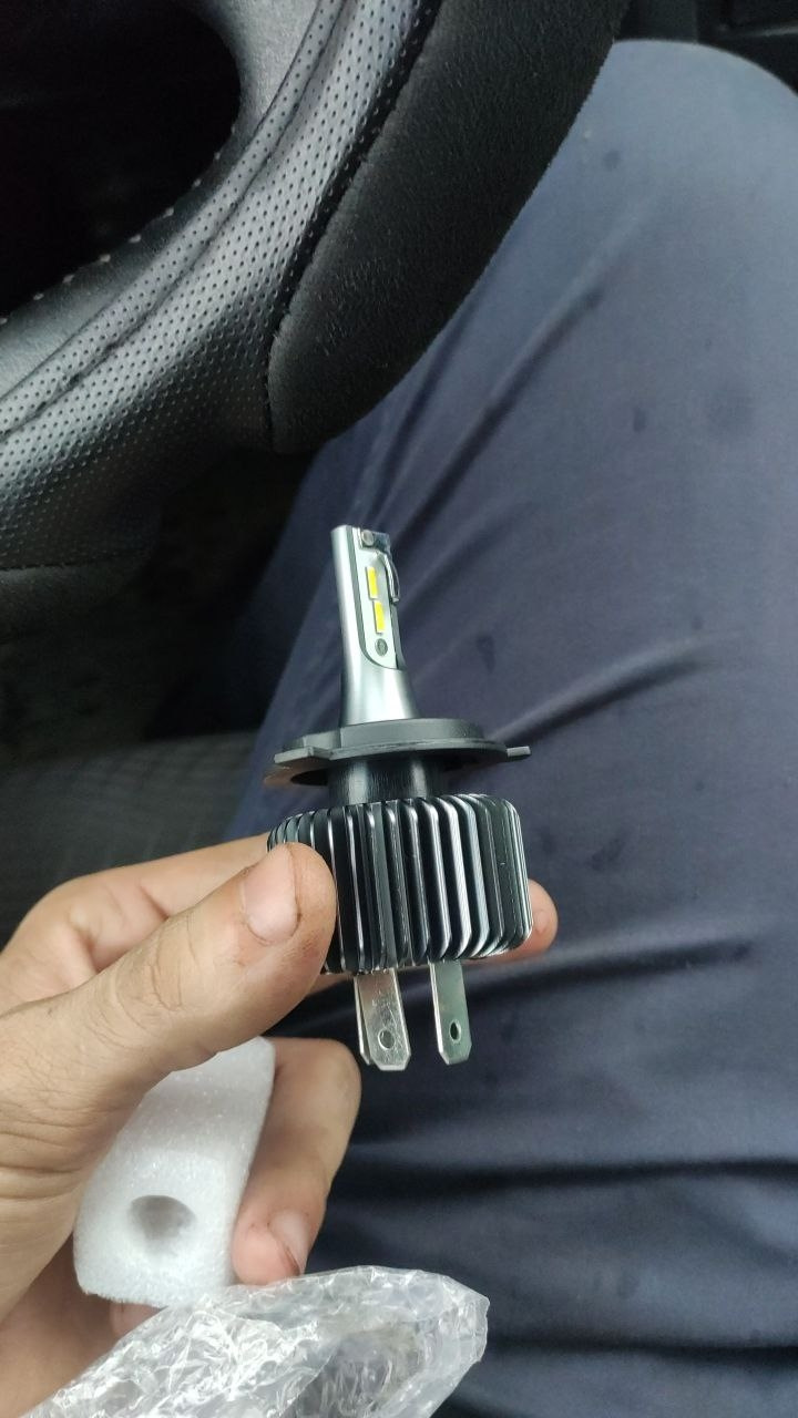 Диодные лампочки в фарах — Ford Fusion, 1,4 л, 2008 года | расходники ...