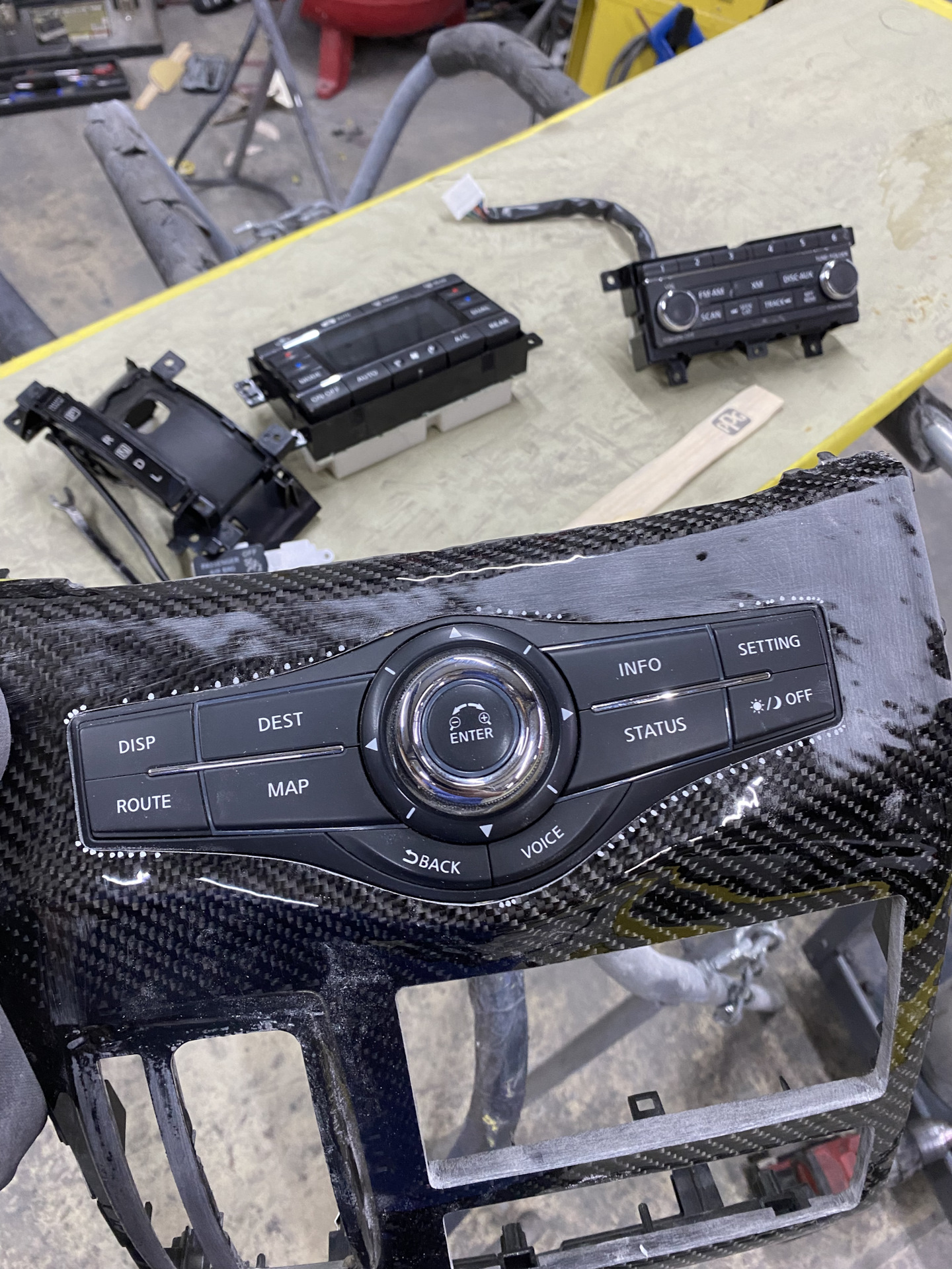 Ламинация карбоном — Nissan Quest (4G), 3,5 л, 2012 года | своими ...