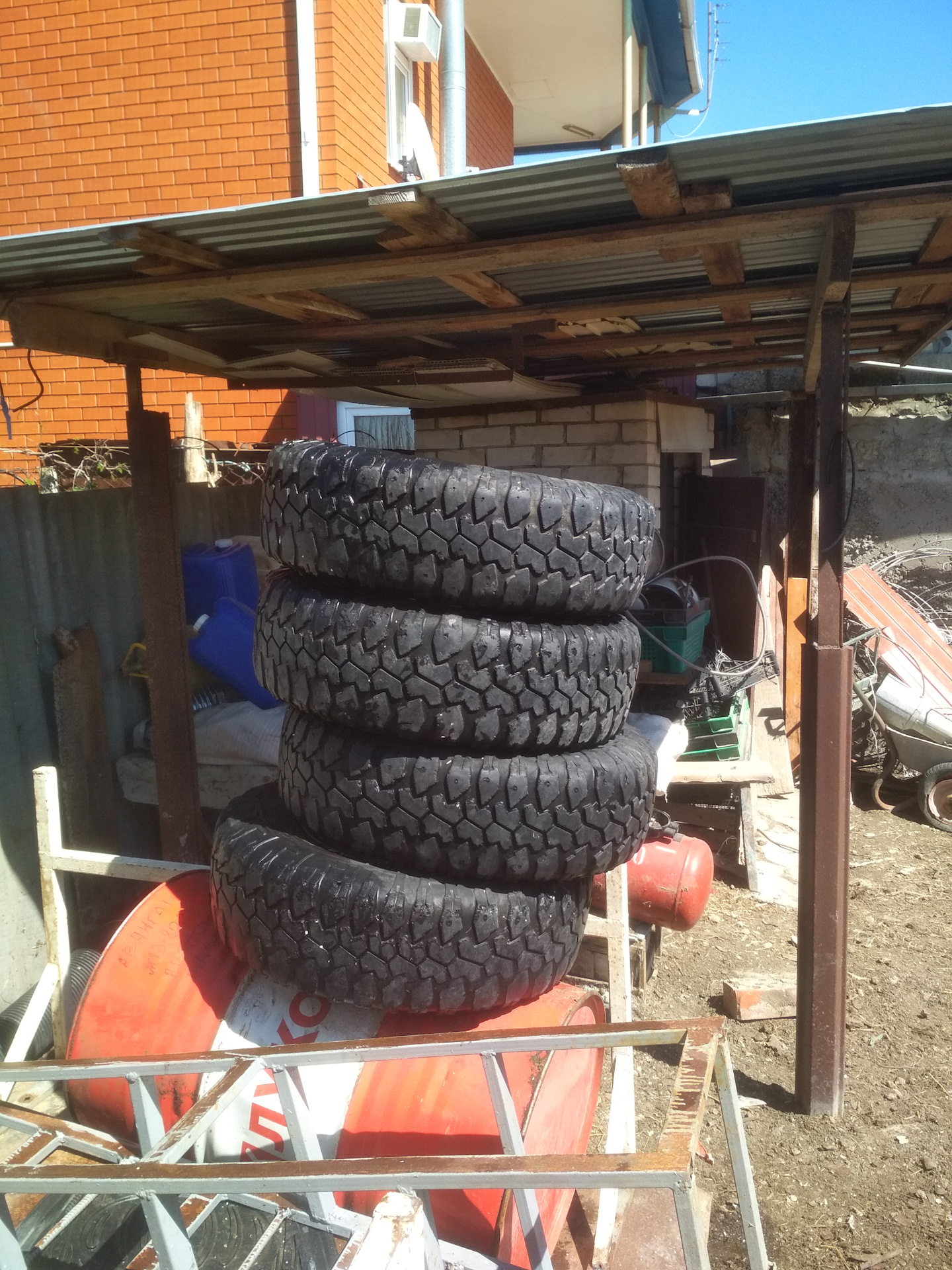 Продам колеса — Nissan Datsun (D21), 2,7 л, 1988 года | колёсные диски ...