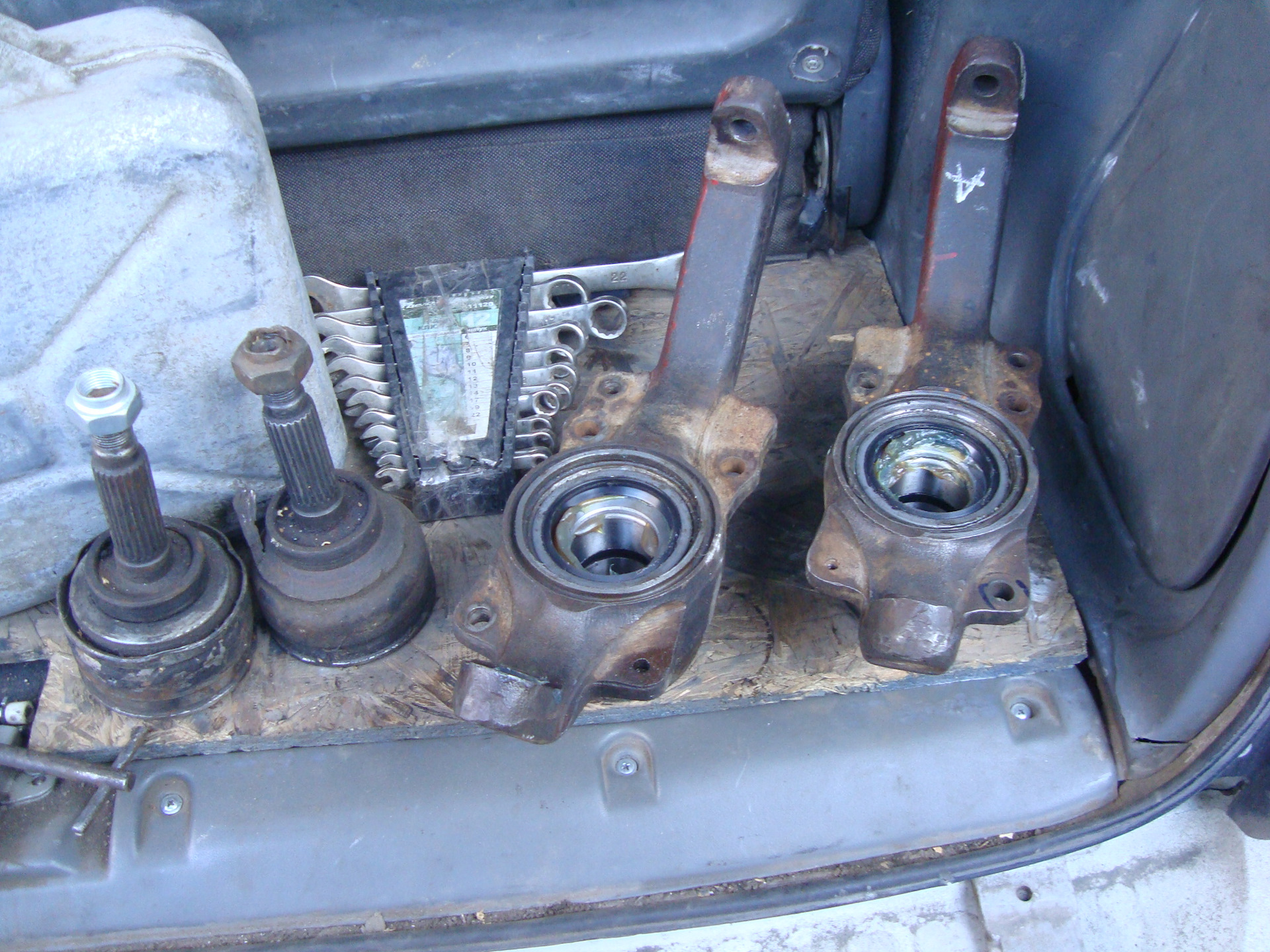 Поворотные кулаки с подшипниками ИВЕКО . — DRIVE2