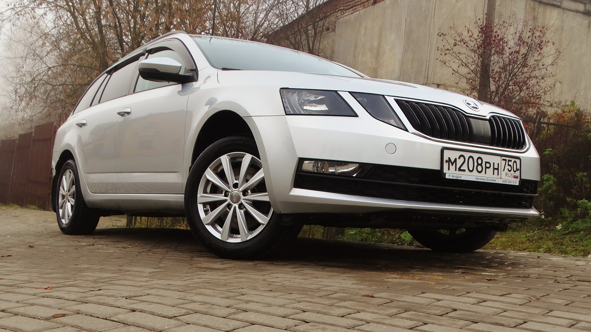 Skoda Octavia Combi A7 Mk3 1.8 бензиновый 2017 | Универсал Богемия на DRIVE2