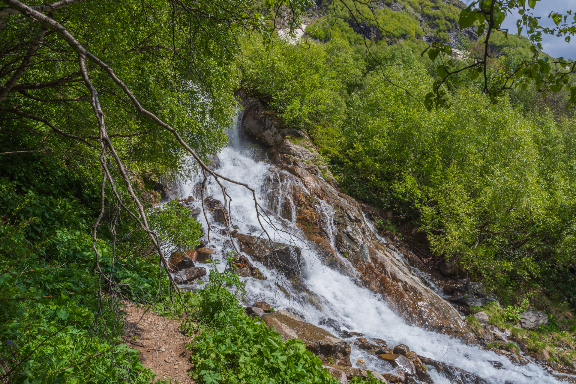 Чучхурские водопады домбай