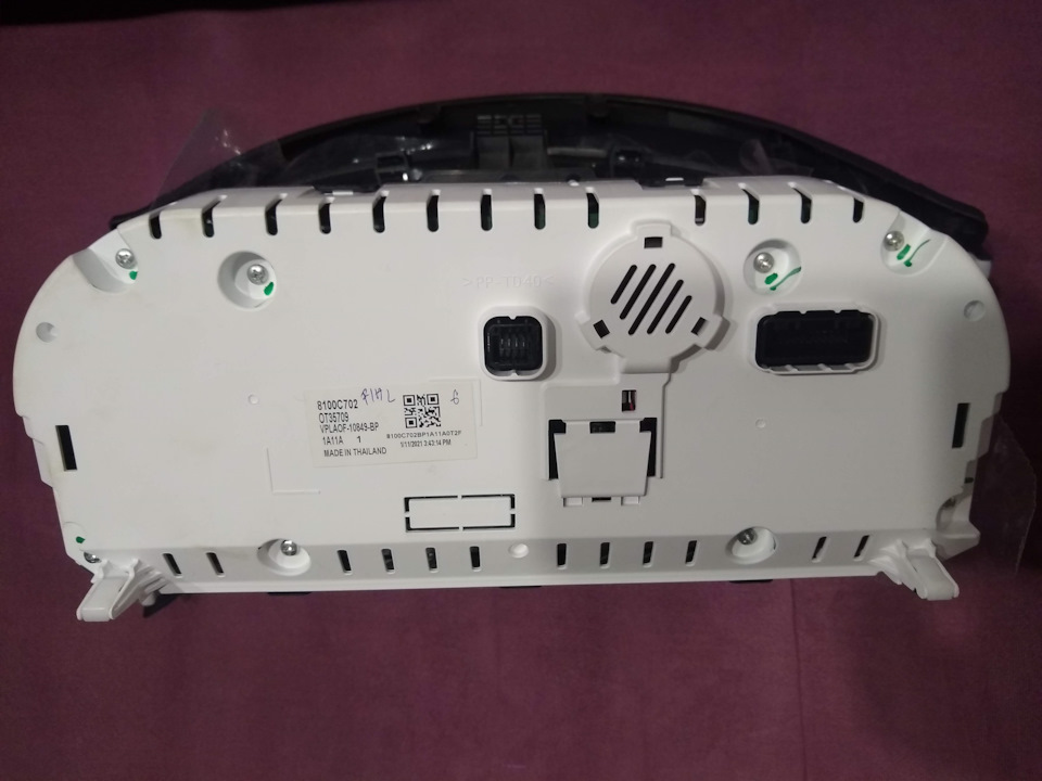 Панель приборов митсубиси паджеро спорт. Панель приборов Mitsubishi Pajero Sport 3. Панель приборов Мицубиси Паджеро спорт 1. Приборная панель Митсубиси Паджеро спорт 3. Жидкокристаллическая панель приборов на Мицубиси Паджеро спорт.