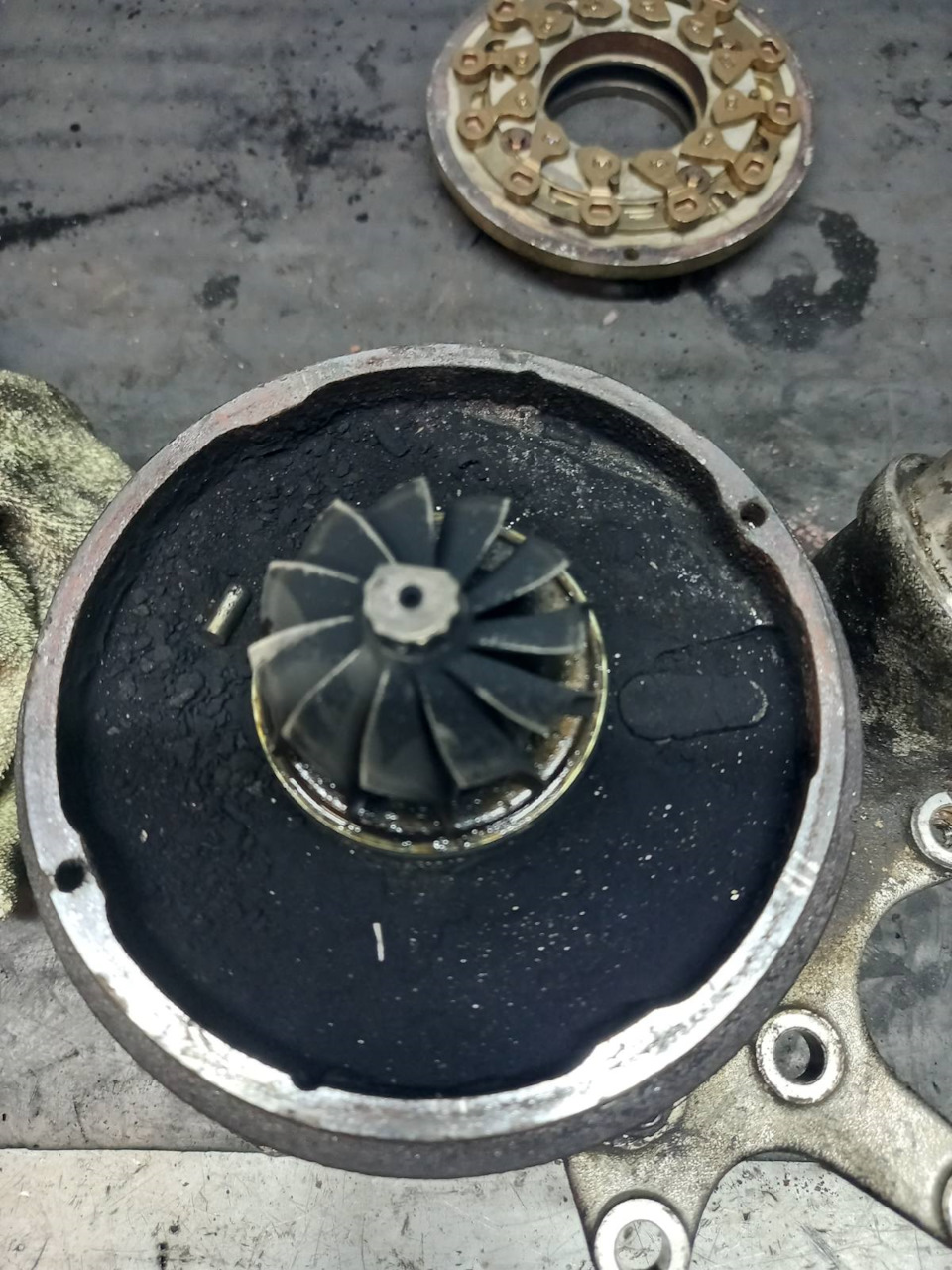 15) Замена геометрии турбины, ремонт топливной форсунки — Ford Mondeo ...