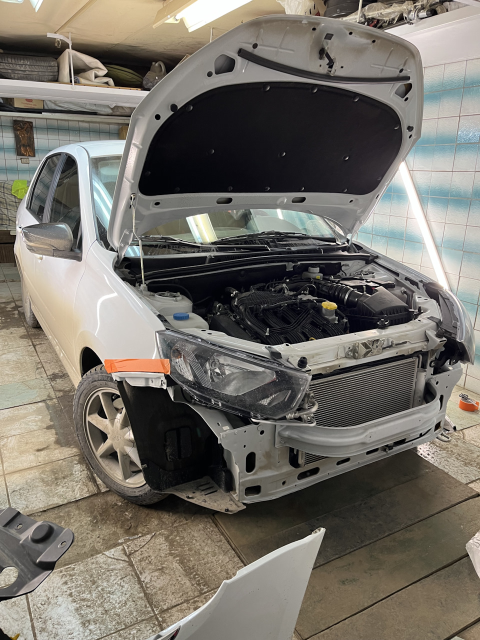 Линзы ПТФ и антигравий — Lada Гранта Drive Active, 1,6 л, 2023 года ...