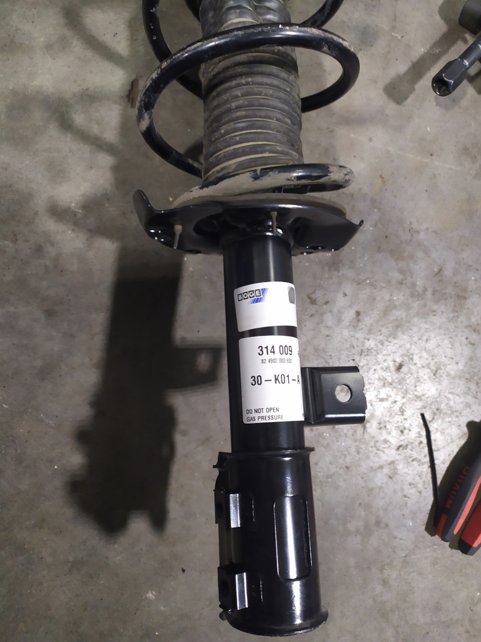 Стуки при отбое в передней подвески откуда то слева — KIA Ceed (1G), 1 ...