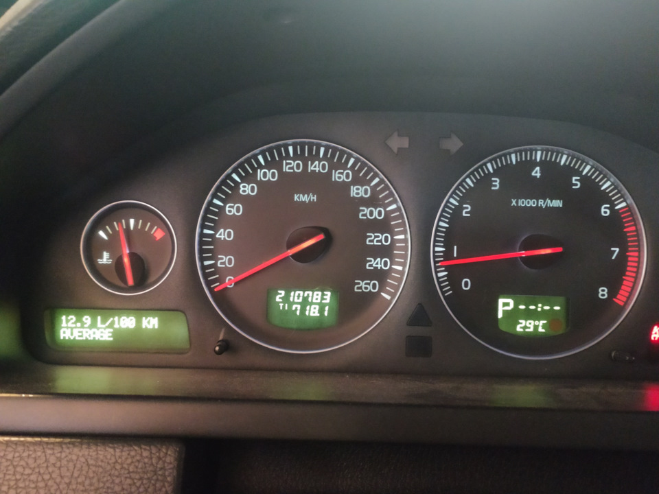 Замена масла ДВС и фильтров — Volvo XC90 (1G), 4,4 л, 2008 года ...
