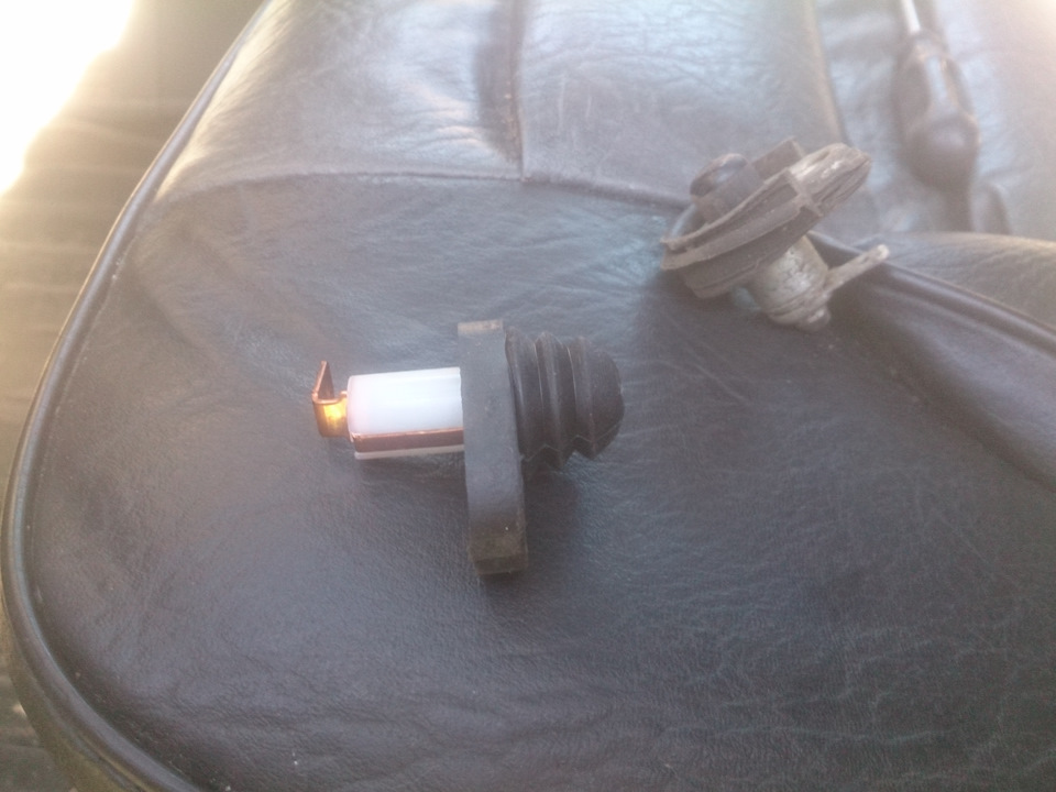 Замена концевиков дверей на GM — Lada Приора седан, 1,6 л, 2007 года ...