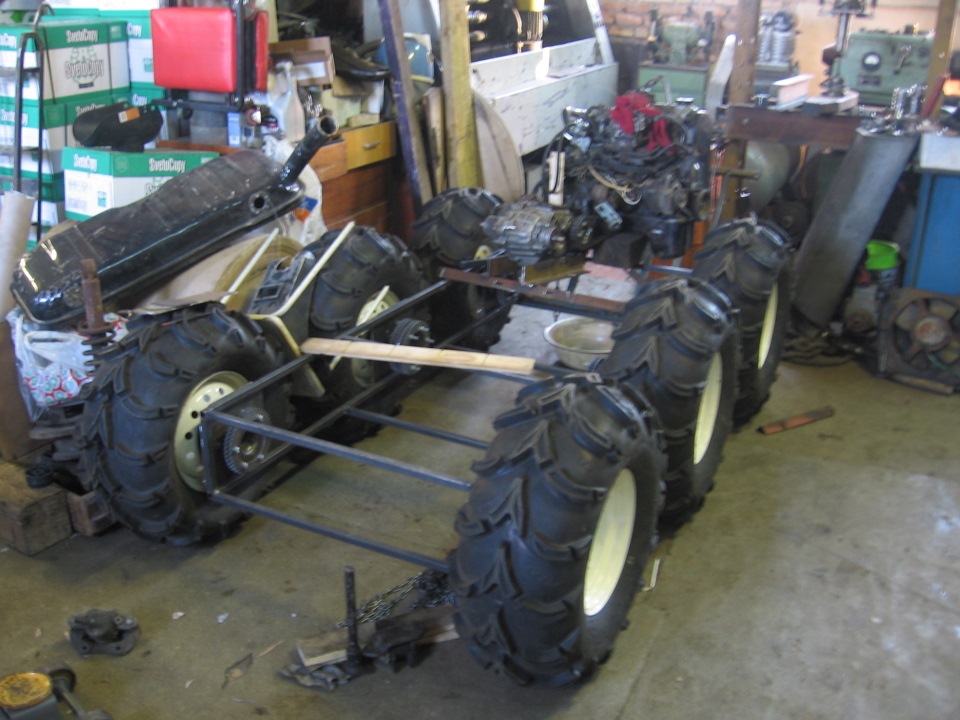 Фото в бортжурнале PTZavr амфибия 6х6