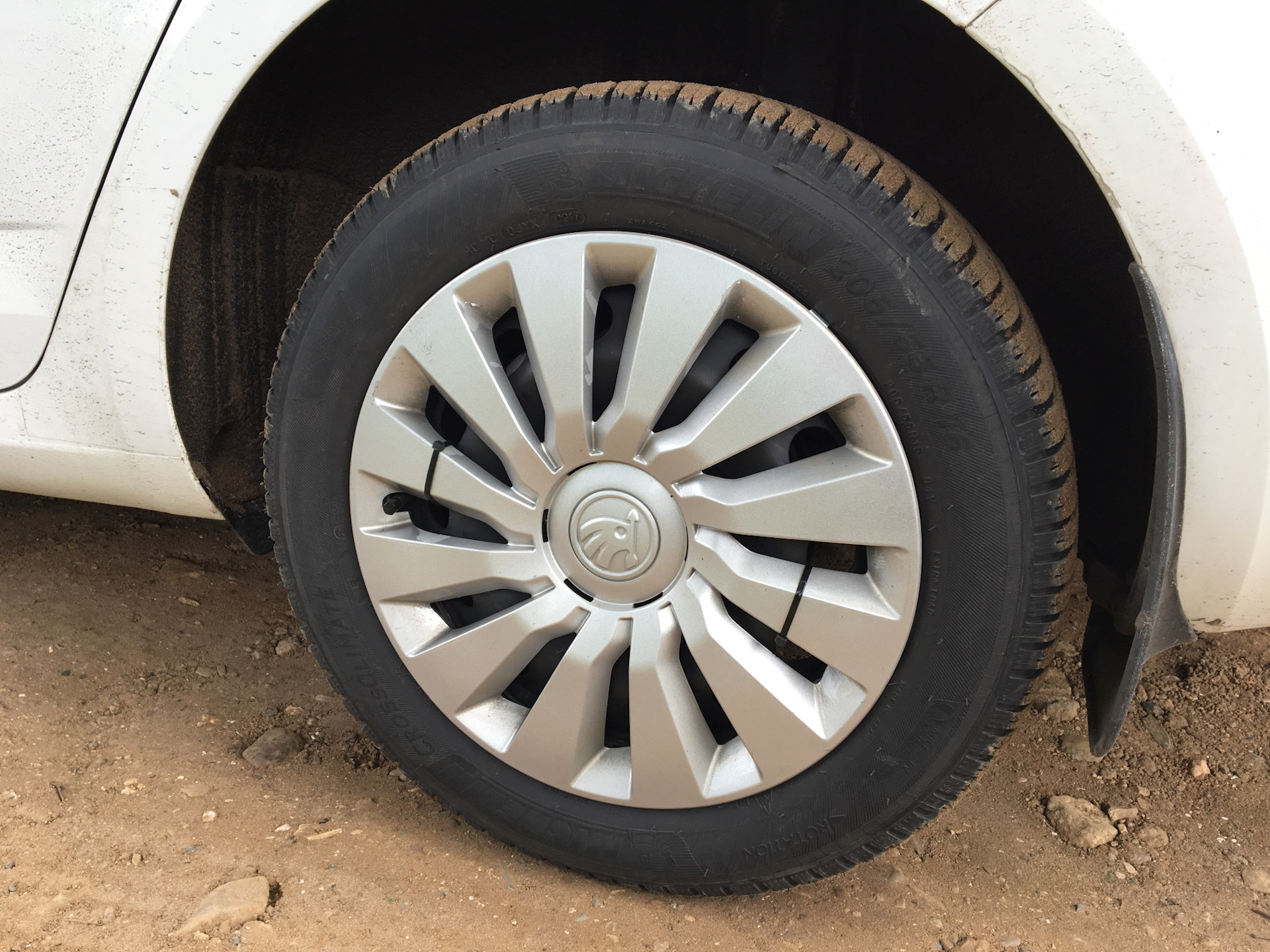 МИШЛЕН гарантированно заводом заменил покрышки — DRIVE2