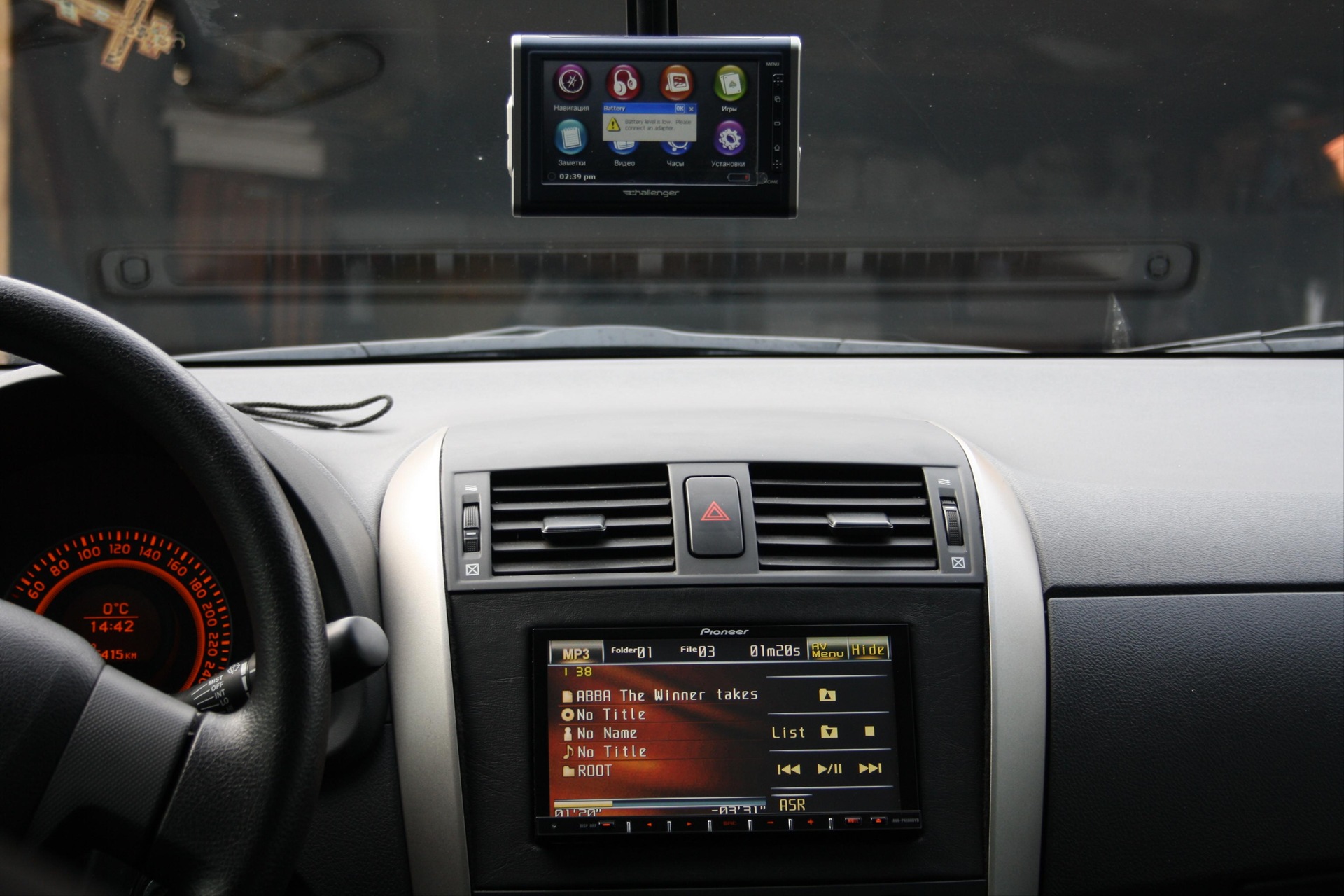 GPS navigation an irreplaceable thing for any driver  - Toyota Corolla 16L 2008
