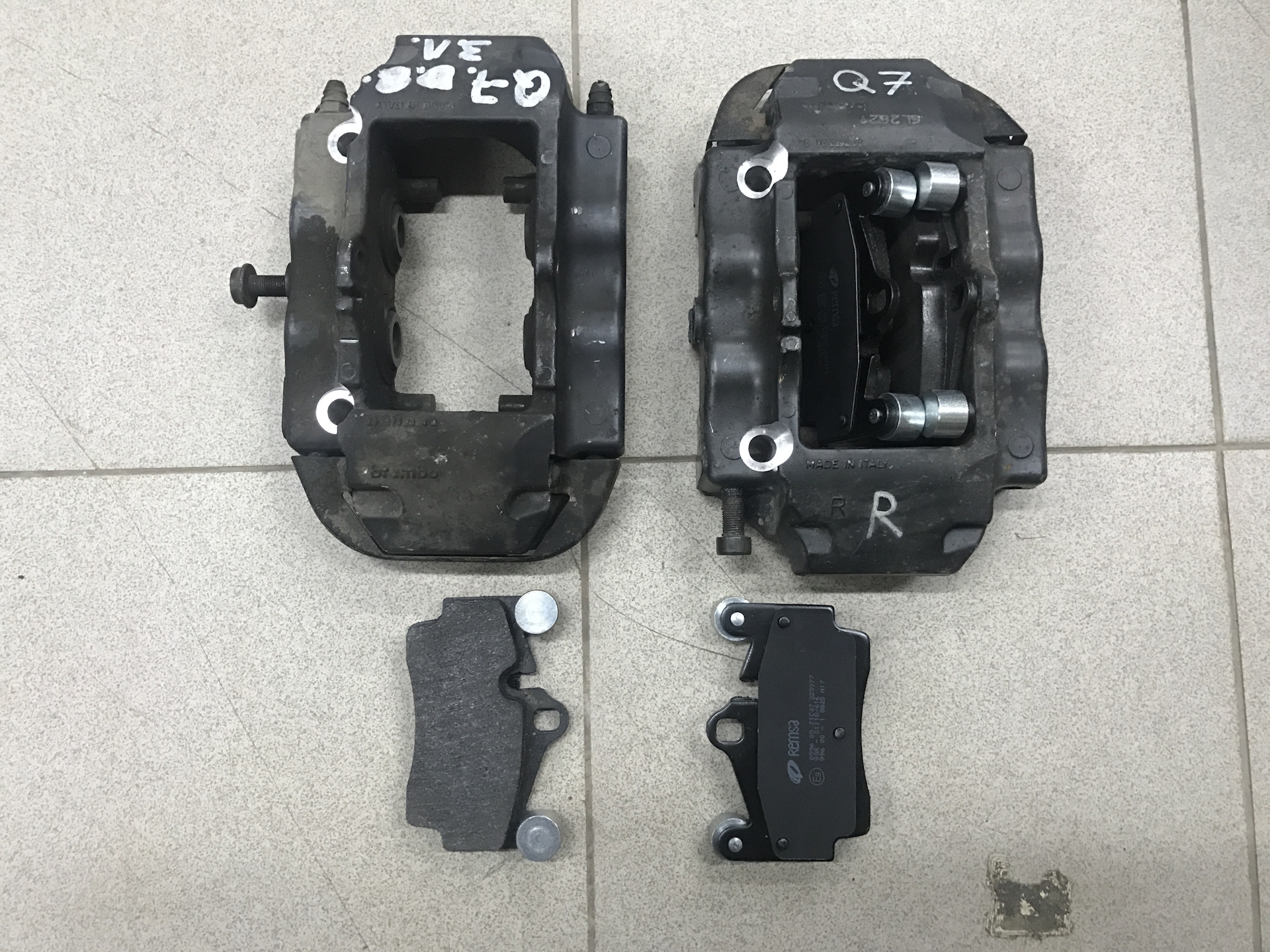 Радиальное крепление. Задние суппорта BREMBO 4 pod. Суппорта Брембо под радиальные крепления. BREMBO Cayenne под радиальное крепление. Радиальное крепление суппорта BREMBO ВМ 5.