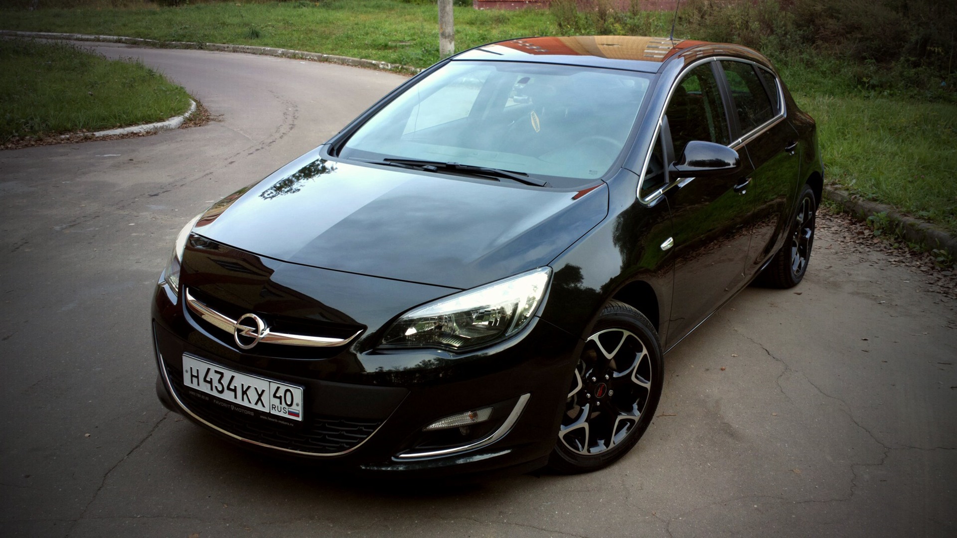 Opel Astra J 1.6 бензиновый 2014 | - 