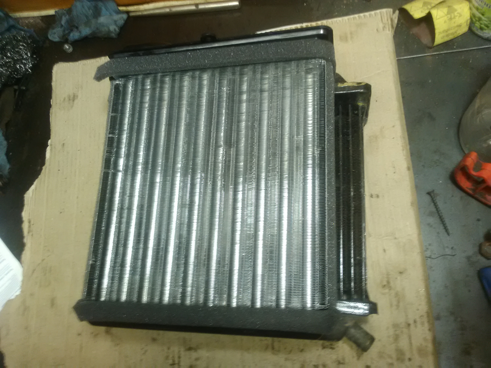 Печка 2107 в сборе. Медный радиатор печки ваз классика. Радиатор печки ваз 2107 карбюратор. Радиатор печки ваз 2107. Радиатор печки ваз 2105.