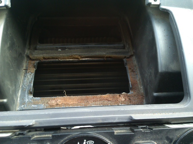 Греется магнитола — Mercedes-Benz Vito (1G), 2,2 л, 1999 года | своими ...