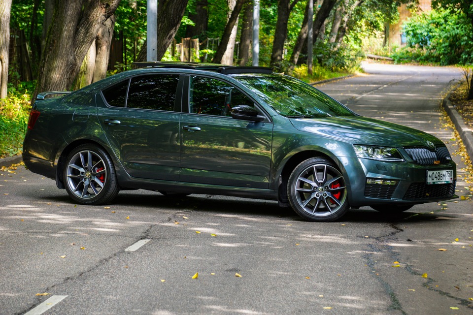 Skoda Octavia a7 Green