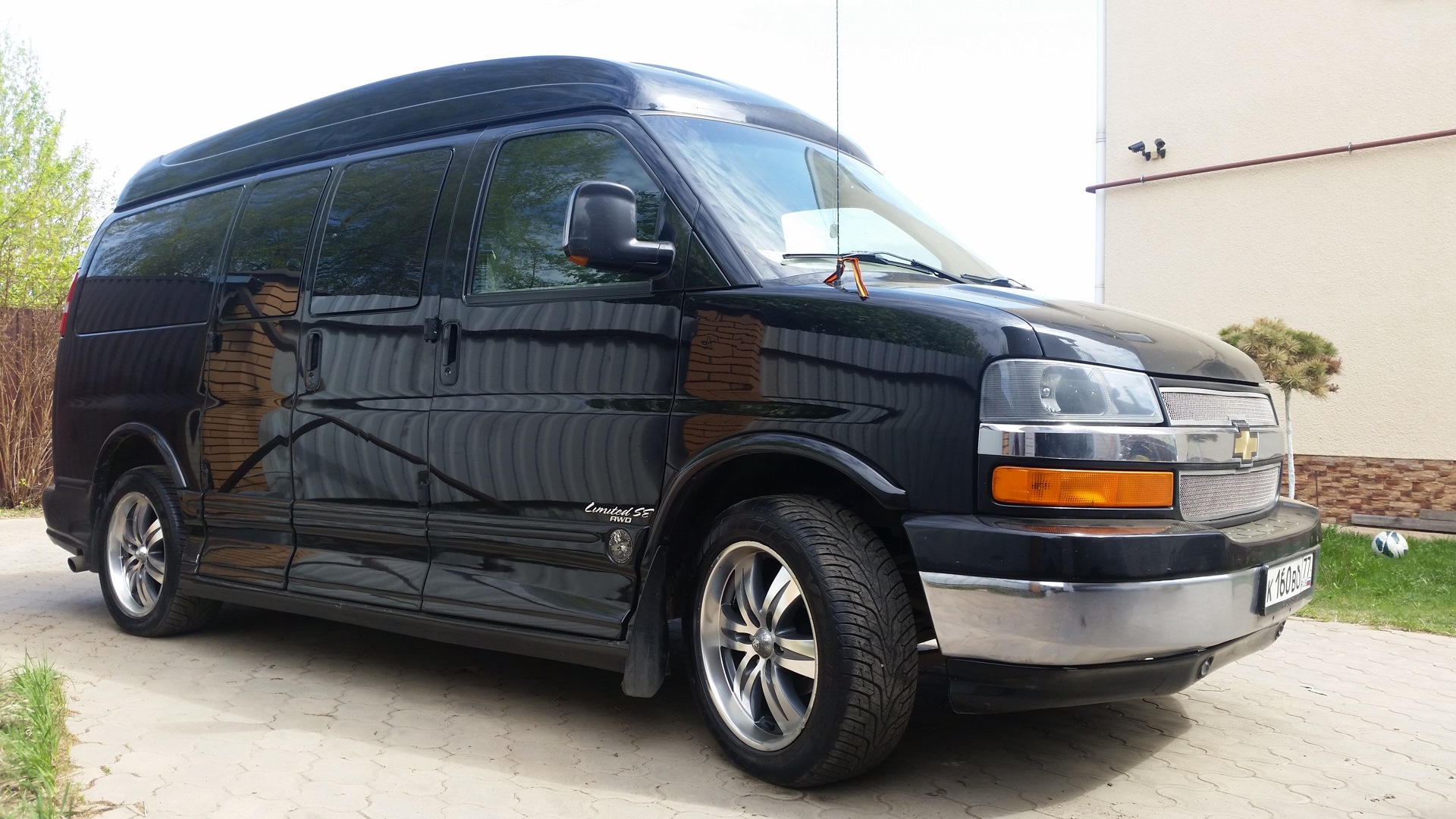 Шевроле экспресс характеристики. Chevrolet Express gmt620. Шевроле экспресс 2008 года. Шевроле экспресс r24. Шевроле микроавтобус 2021.