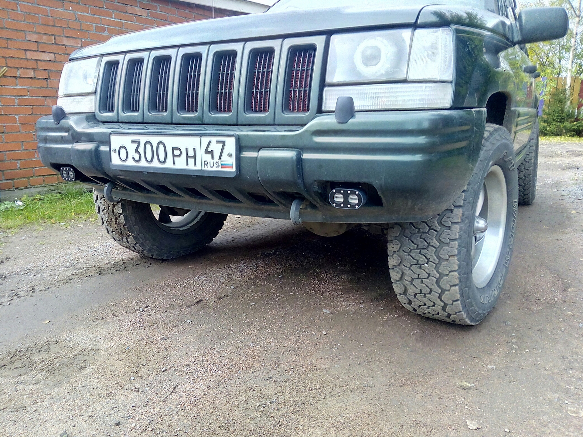 Крепление кенгурятника Grand Cherokee ZJ