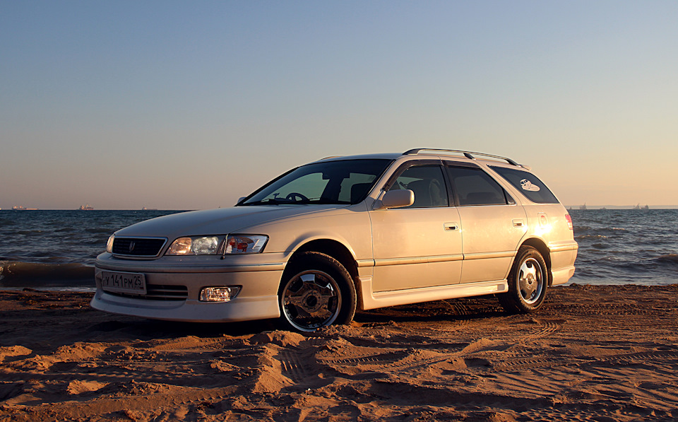 Toyota Mark 2 море