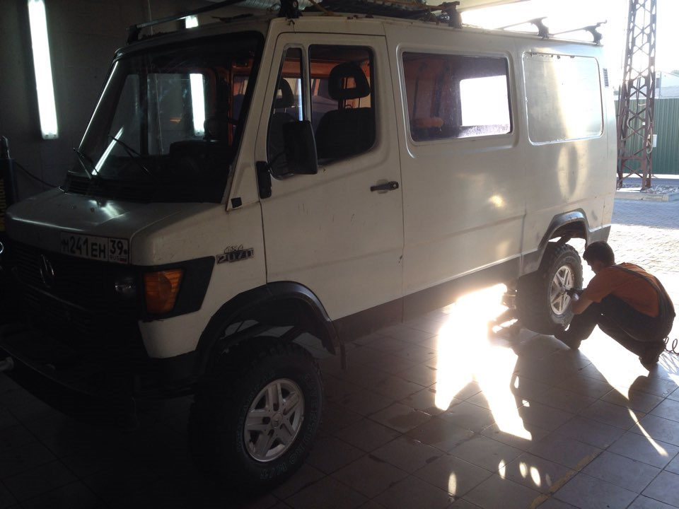 Замена резины — Mercedes-Benz T1, 2,4 л, 1988 года | шины | DRIVE2
