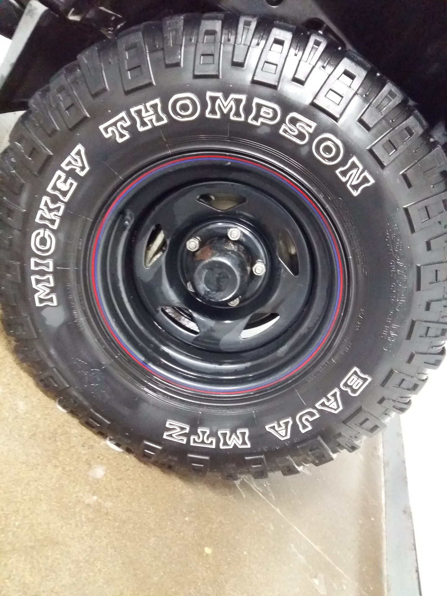 285 75 16 в дюймах. Mickey Thompson Baja MTZ 285/75 r16. Микки Томпсон 285 75 16. 285/75-16 Mickey Thompson Baja. Шины Mickey Thompson Baja MTZ 285/75 r16.