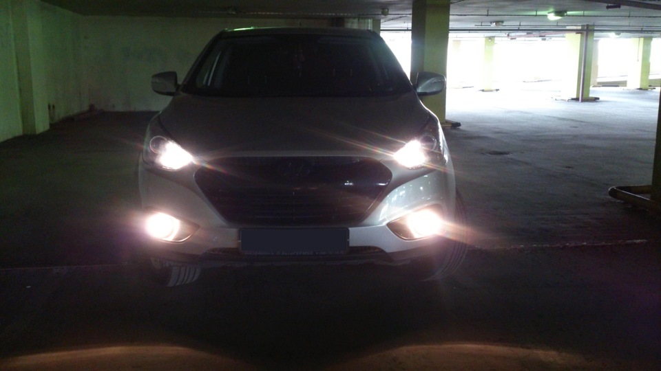 Заменил тормозные колодки и лампы ближнего света — Hyundai ix35, 2 л ...