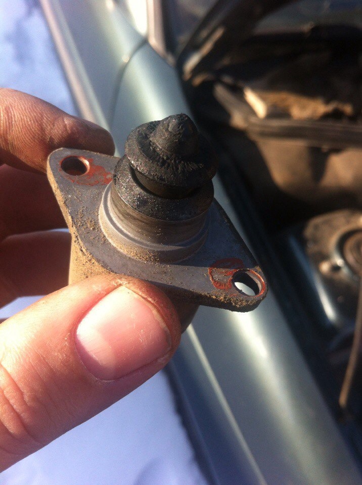 Чистка дроссельной заслонки — Lada Приора Купе, 1,6 л, 2010 года ...