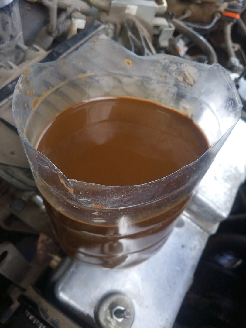 5 тагаз эмульсия в радиаторе. грязный антифриз. ржавый тосол. камри 50 антифриз ржавого цвета. ржавый тосол.