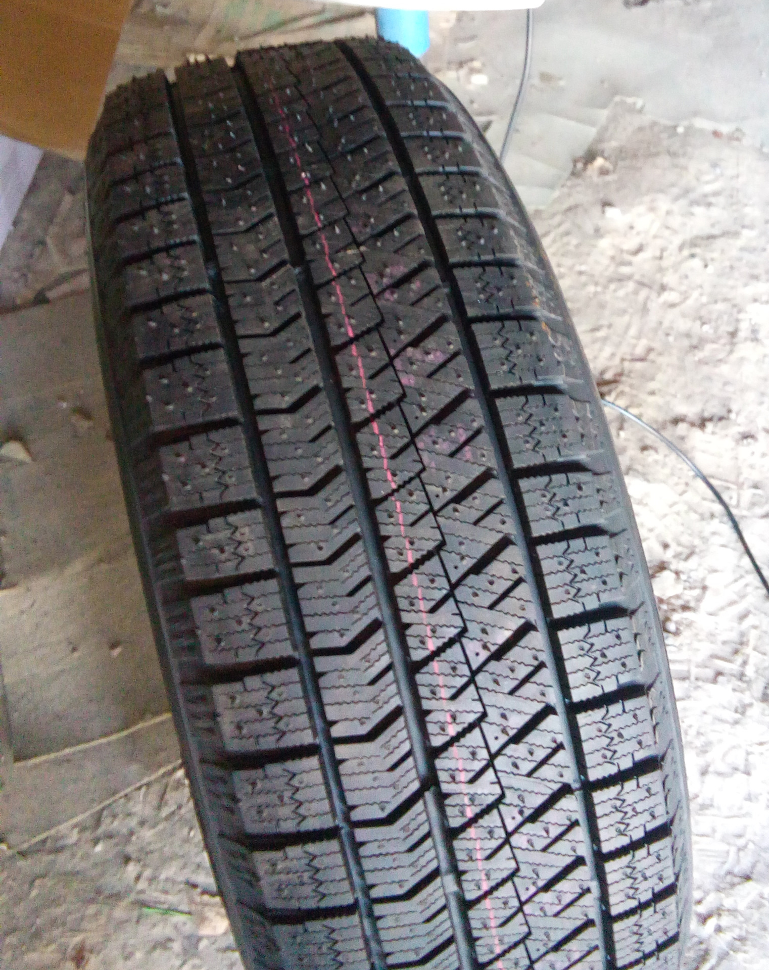 Близак айс. Bridgestone 195/60r15 88s Blizzak VRX. Bridgestone Blizzak VRX 88s. Bridgestone 185/65r15 88s Blizzak VRX TL. Bridgestone VRX 195/60r15 88s.