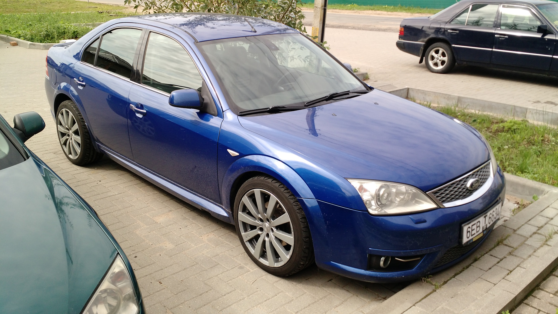 Ford Mondeo st220