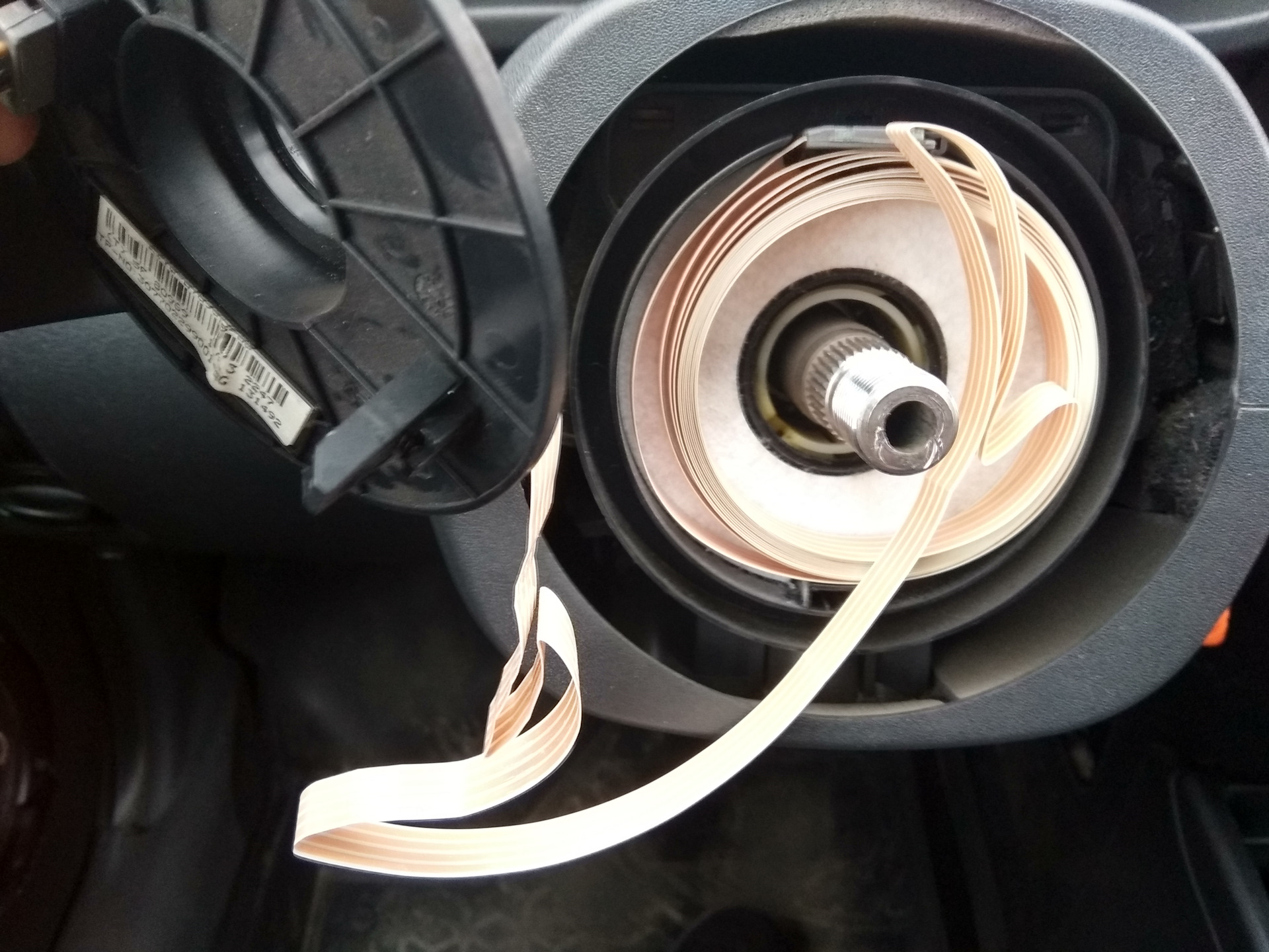 Шлейф подрулевой приора 2 с esp. Шлейф сигнала 2170. Шлейф гранта. Шлейф сигнала 2170. Шлейф на гранту подрулевой 2190.