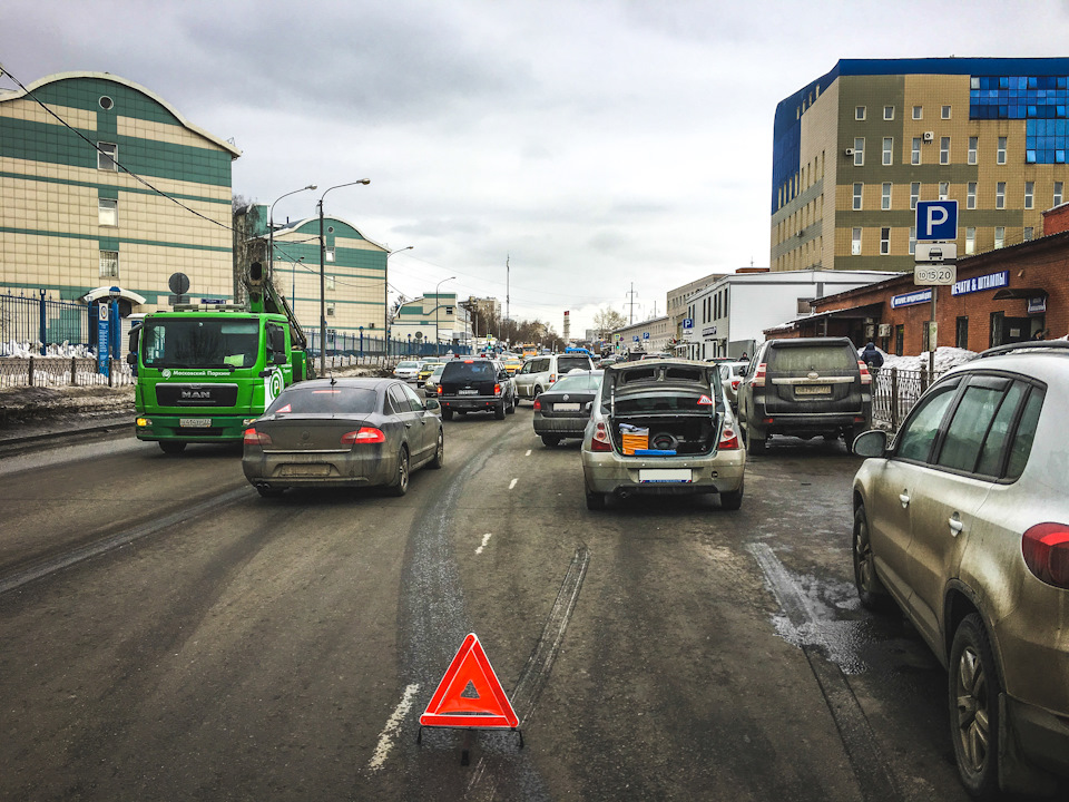 ДТП 22.03.2018 — Renault Logan (1G), 1,6 л, 2008 года | ДТП | DRIVE2