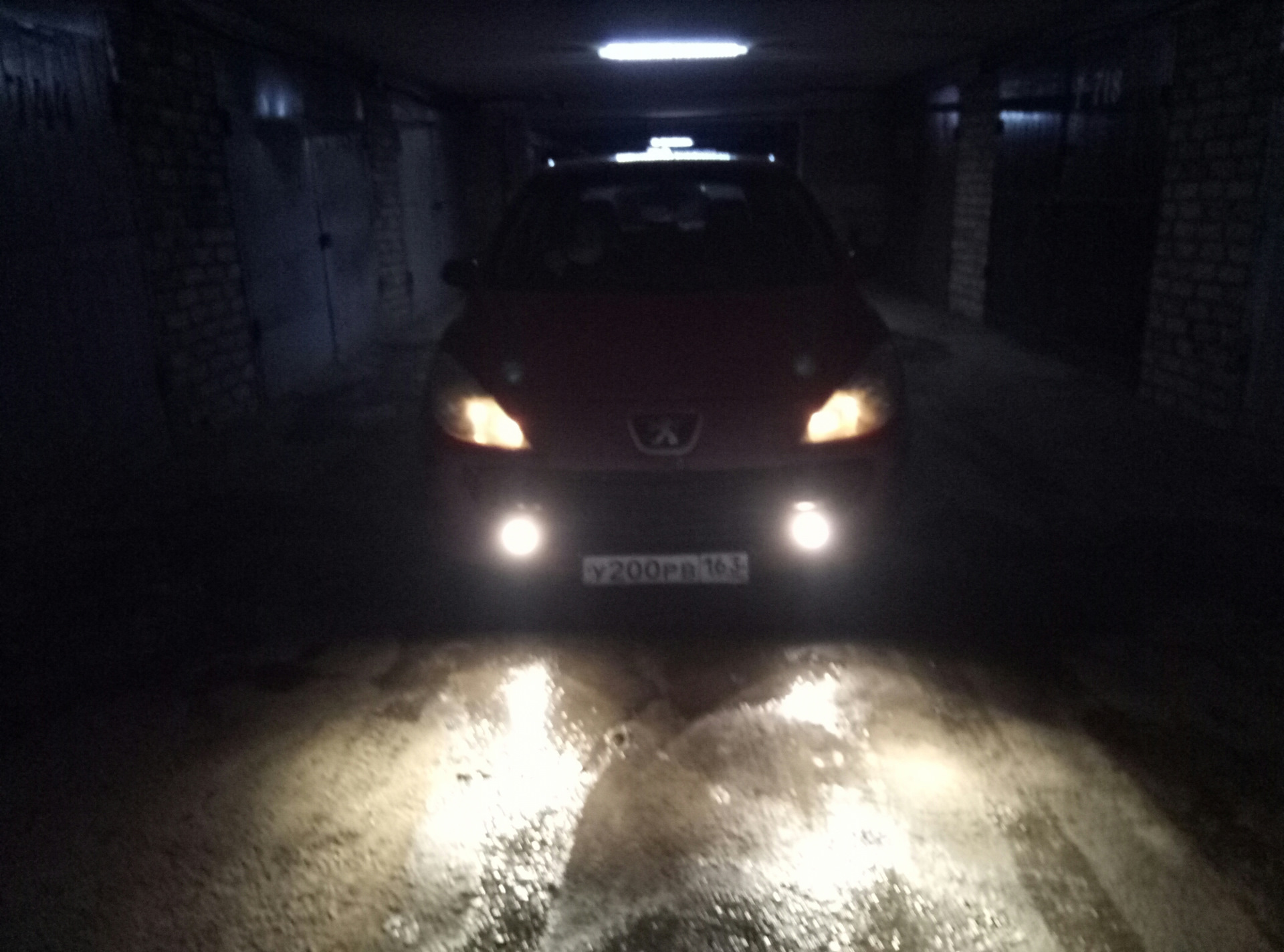 Противотуманные фары. Завершение эпопеи. — Peugeot 307, 1,6 л, 2006 ...