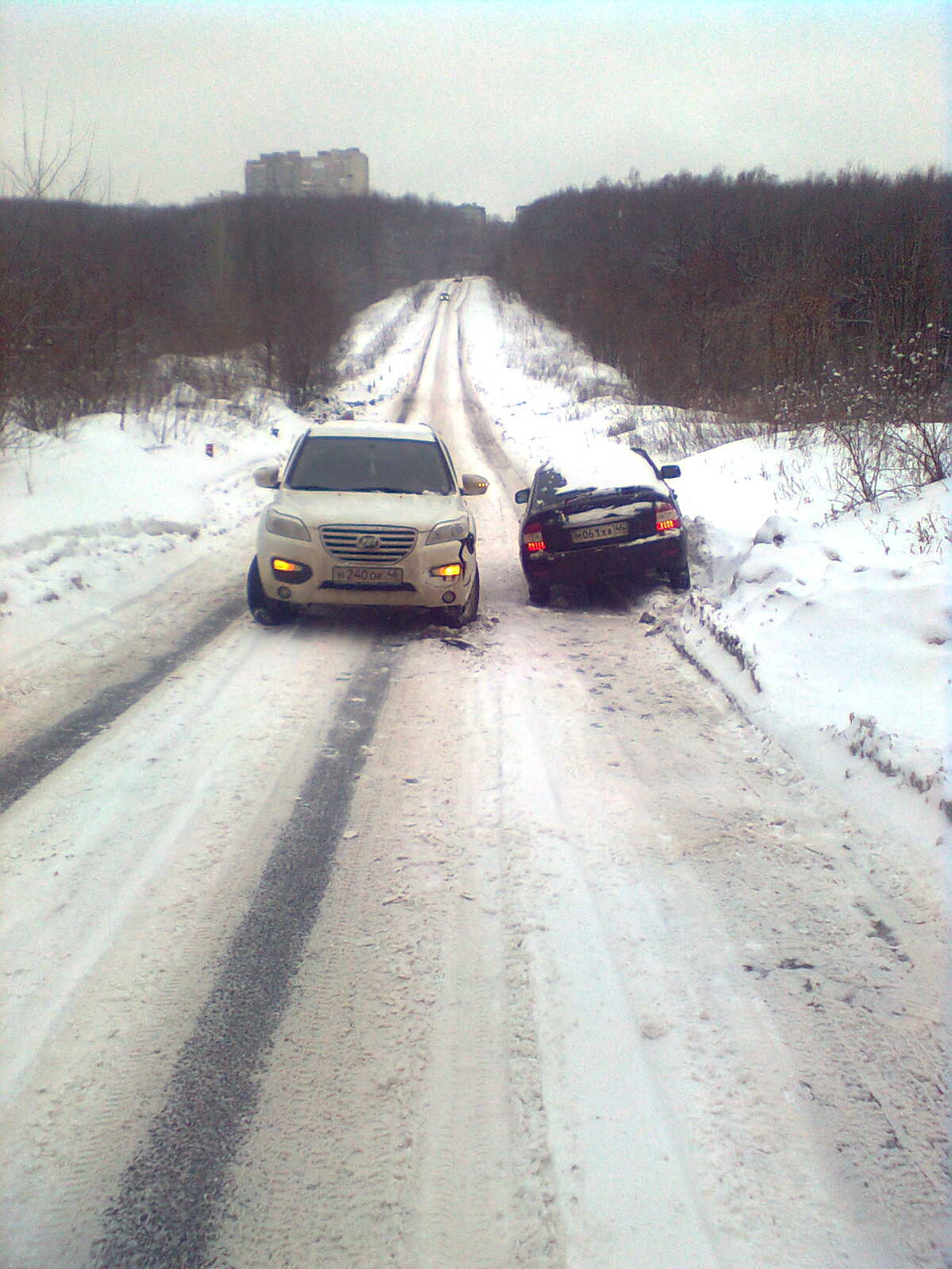 Лифан ударил Приорку, грусть, боль, печаль — Lada Приора хэтчбек, 1,6 л,  2012 года | ДТП | DRIVE2