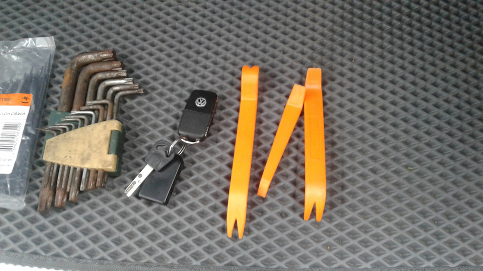 Фото в бортжурнале Volkswagen Touareg (1G)