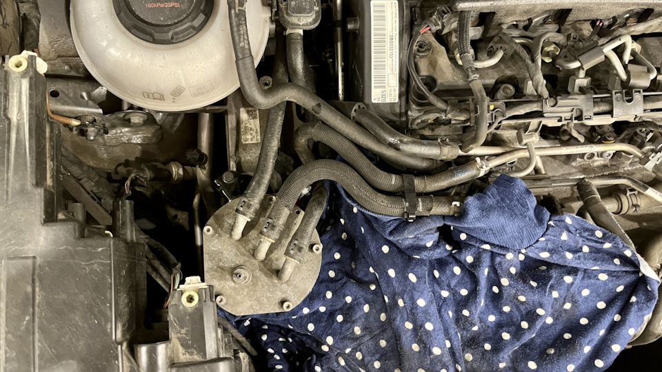 Замена топливного фильтра 2.0 TDI DBGC — Skoda Kodiaq (1G), 2 л, 2019 ...