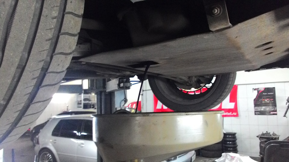 Пит-стоп (замена масла) — SEAT Leon FR (Mk1), 1,9 л, 2002 года ...