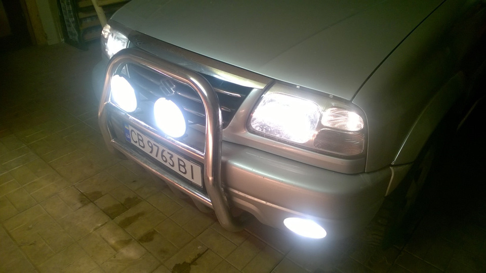 Дополнительные фары — Suzuki Grand Vitara (1G), 2 л, 2005 года ...