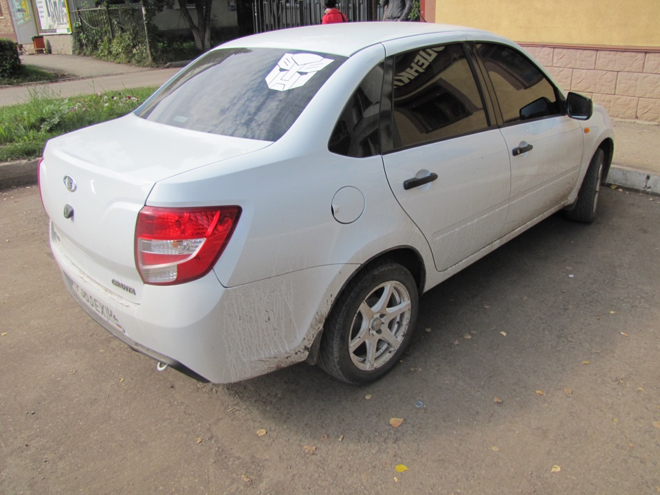 Аля съемная тонировка… — LADA Гранта, 1,6 л., 2013 года | стайлинг | DRIVE2